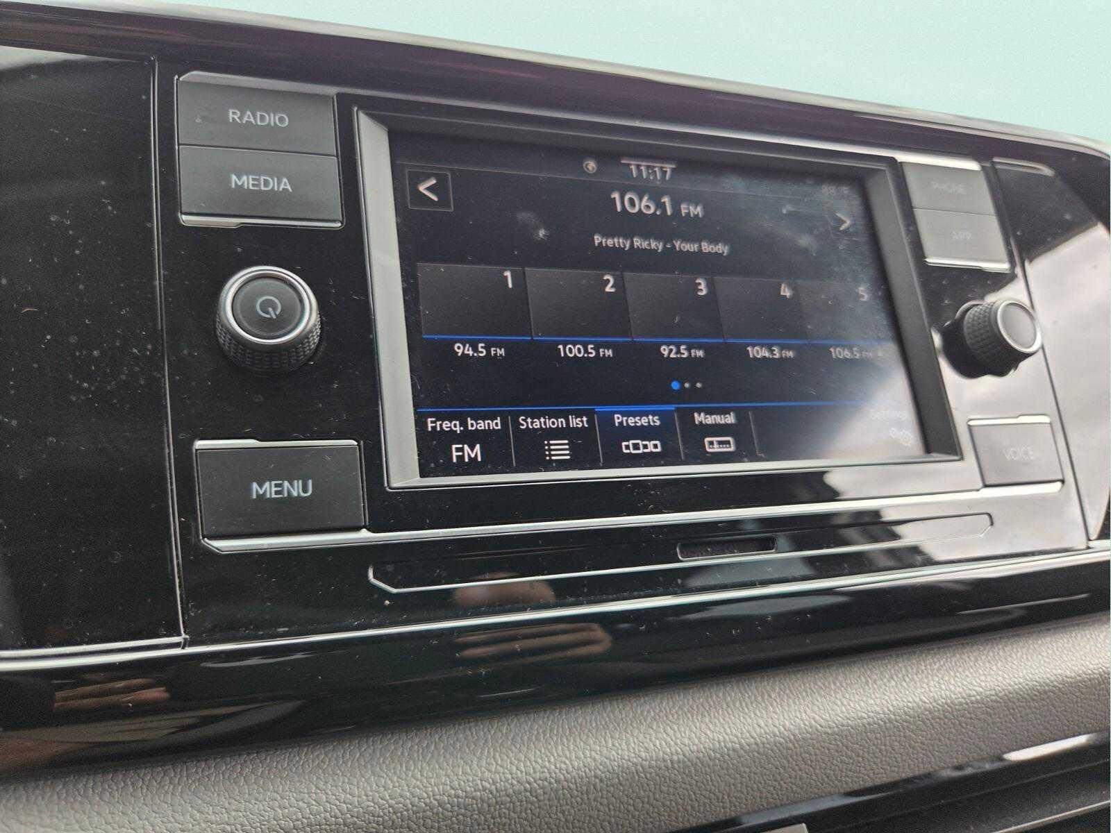 2024 Volkswagen Taos S