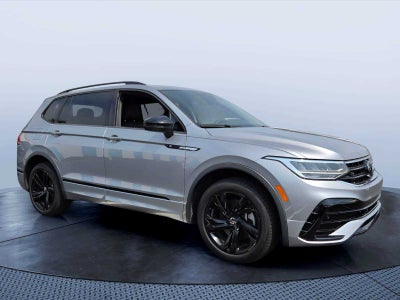 2024 Volkswagen Tiguan SE R-Line Black