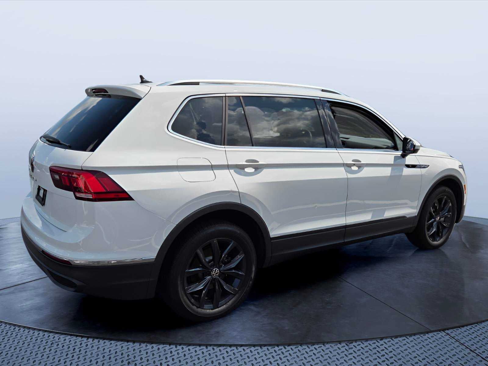 2024 Volkswagen Tiguan SE