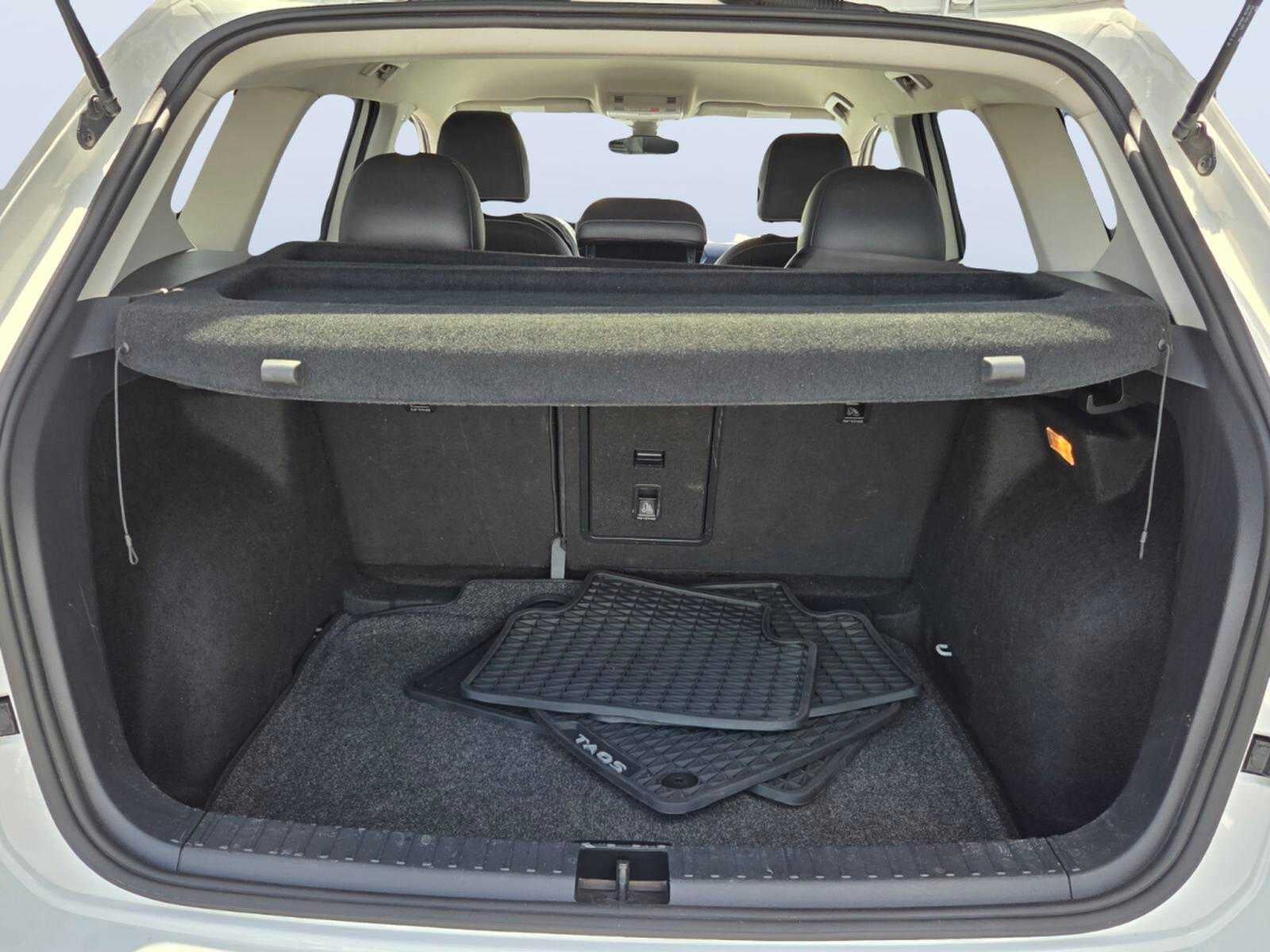 2023 Volkswagen Taos SE