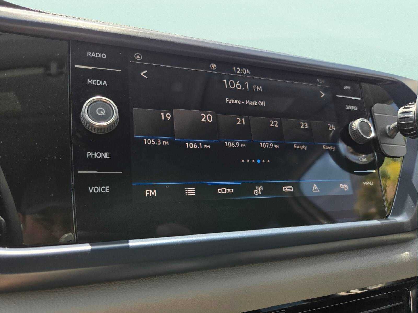 2023 Volkswagen Taos SE