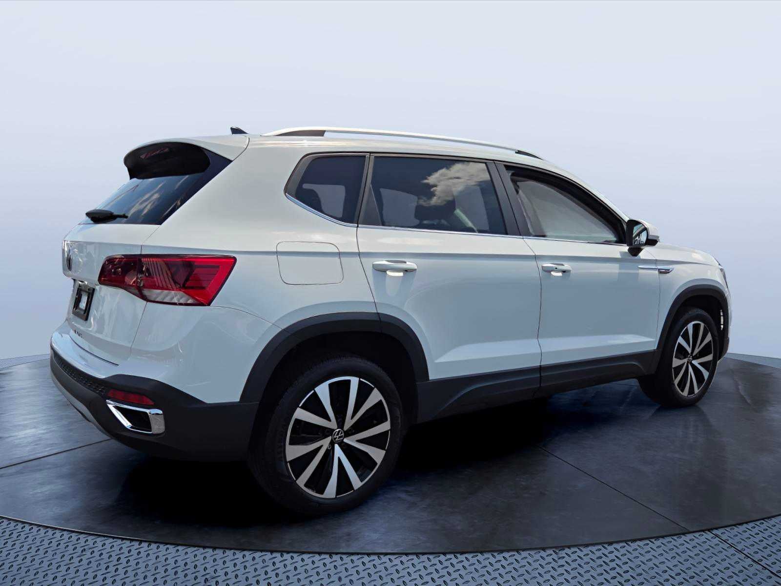 2023 Volkswagen Taos SE