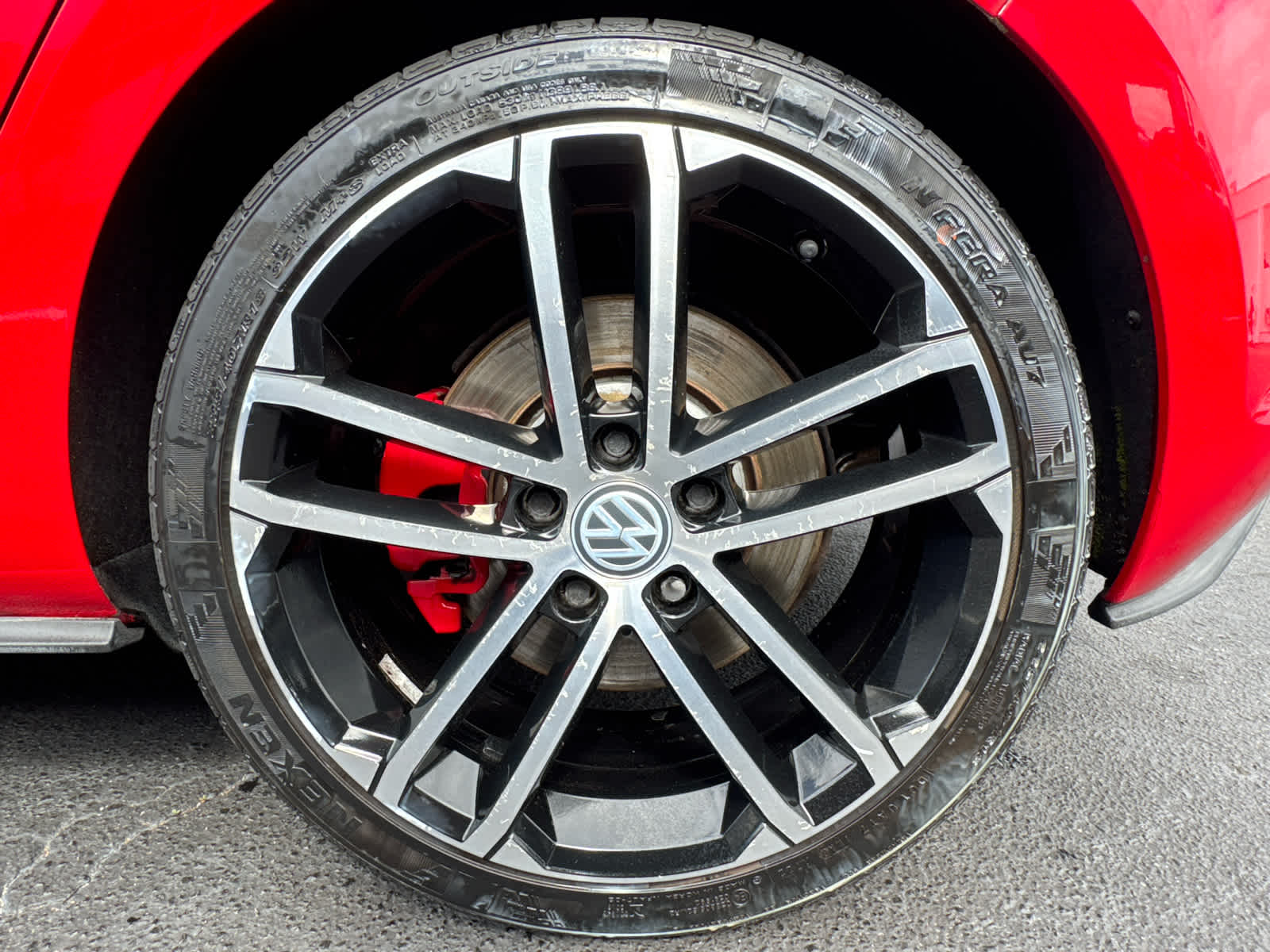 2017 Volkswagen Golf GTI Sport