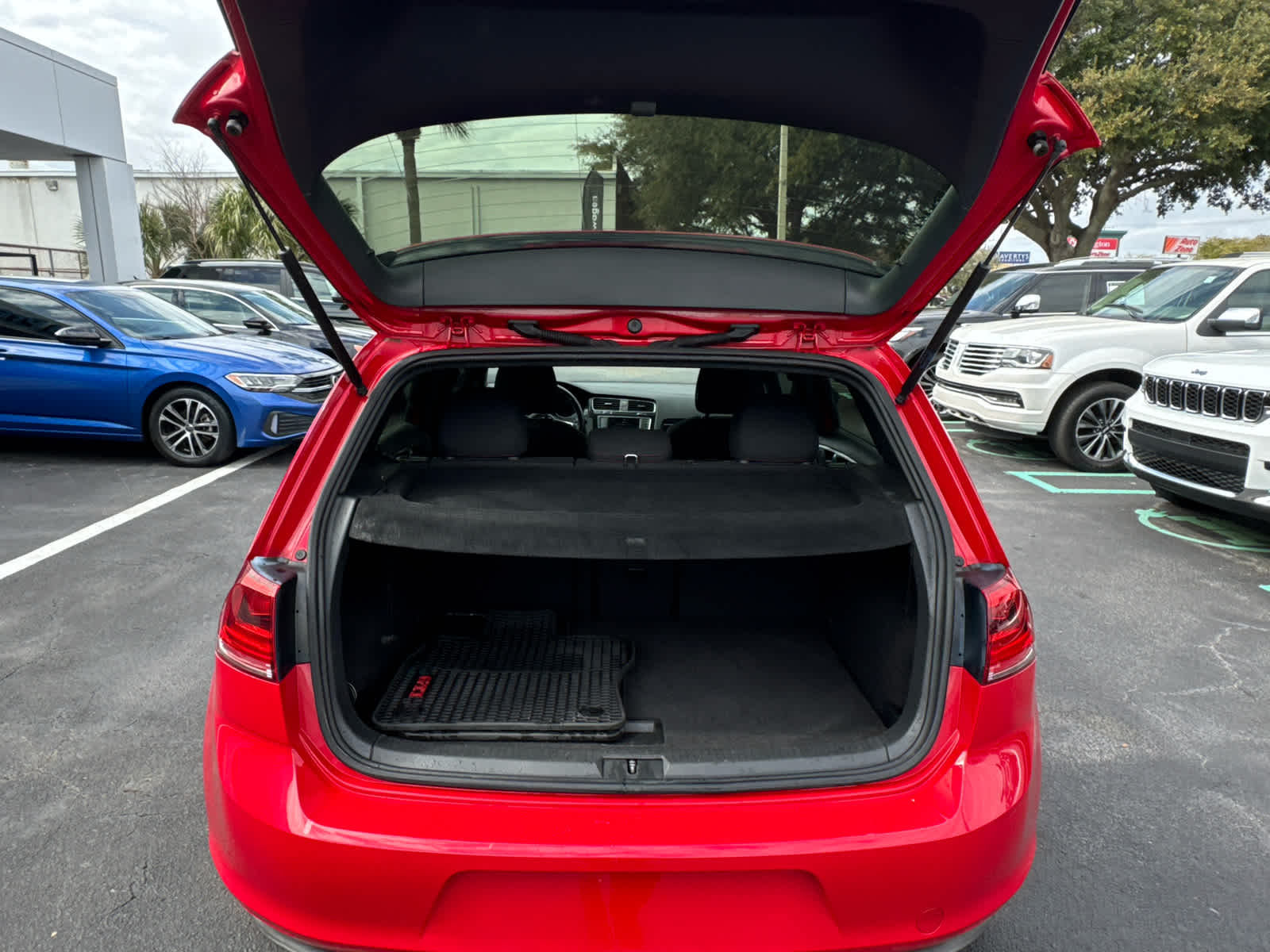 2017 Volkswagen Golf GTI Sport