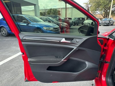 2017 Volkswagen Golf GTI Sport