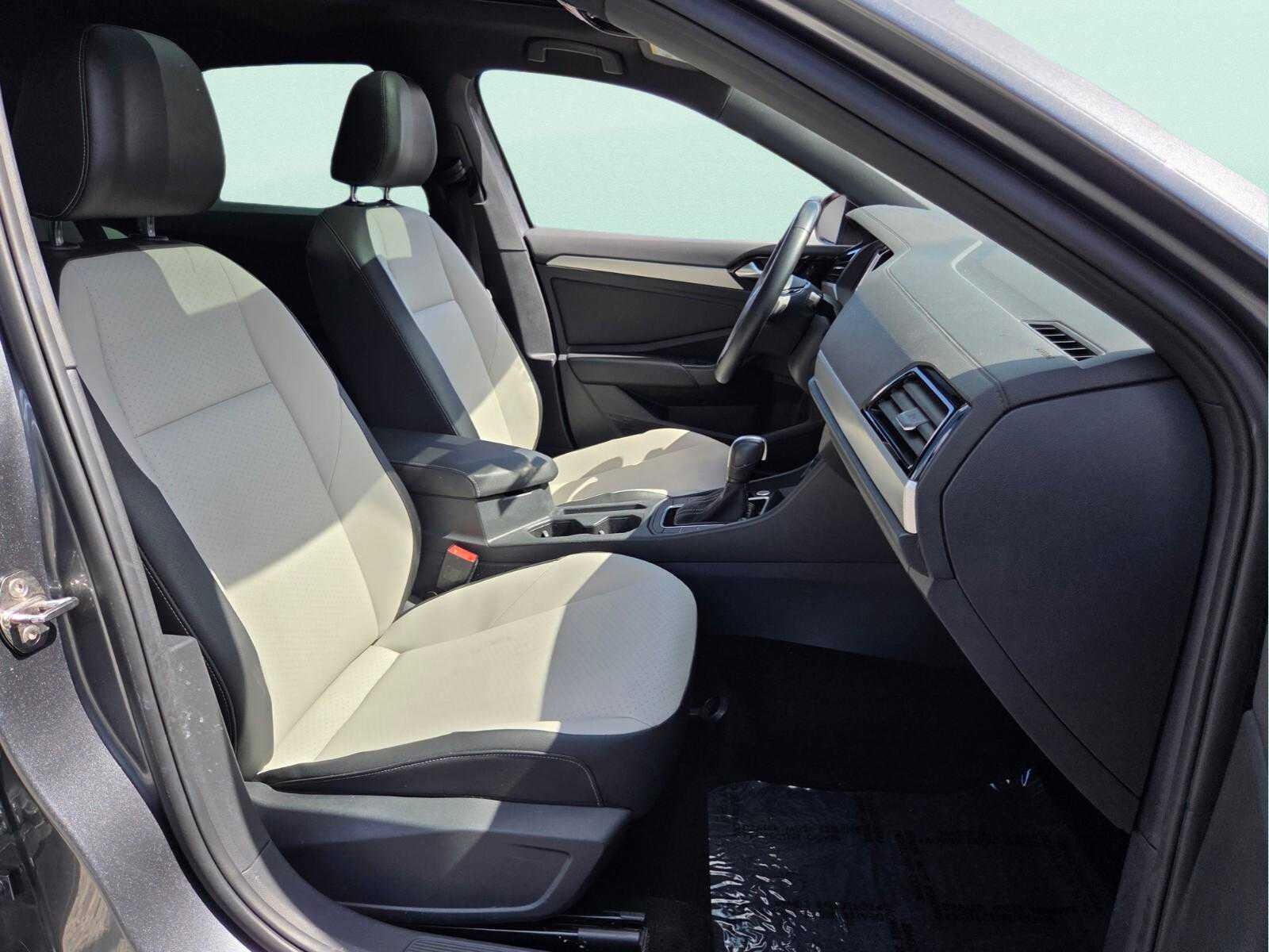 2020 Volkswagen Jetta R-Line