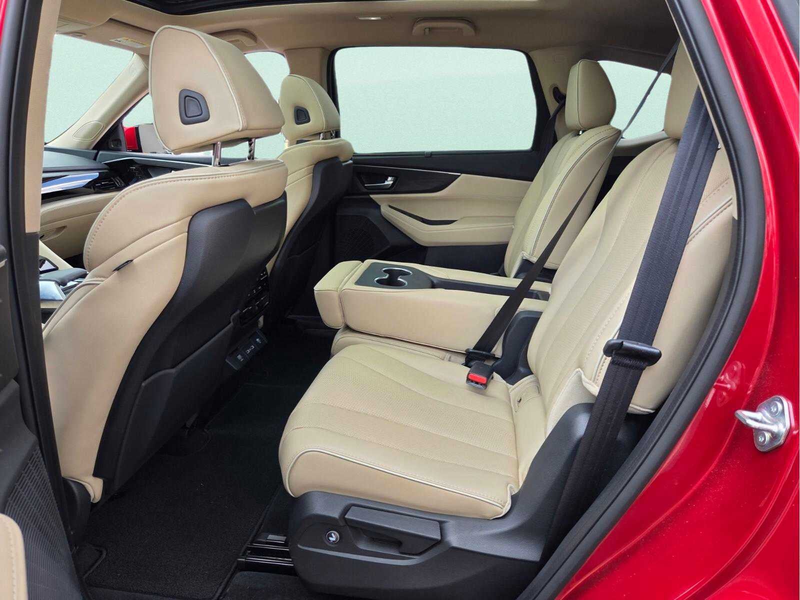 2022 Acura MDX w/Advance Package