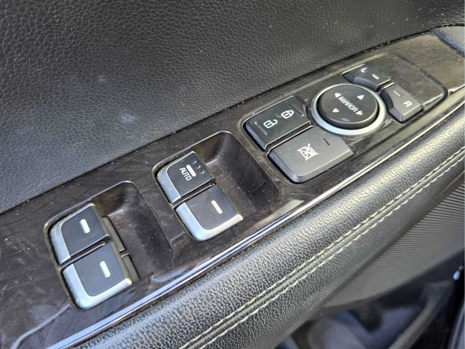 2018 Kia Sorento L