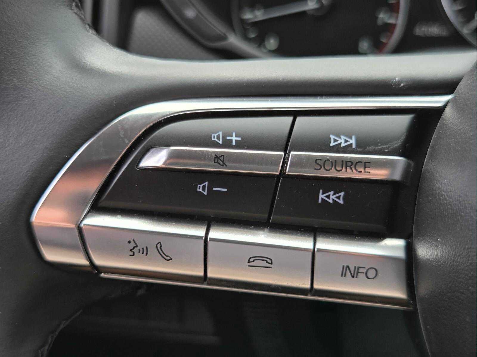 2025 Mazda Mazda CX-50 2.5 S Preferred Package