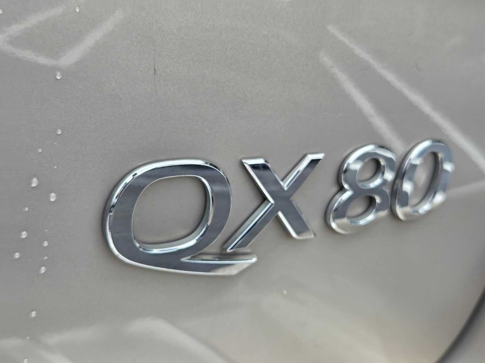 2023 INFINITI QX80 LUXE