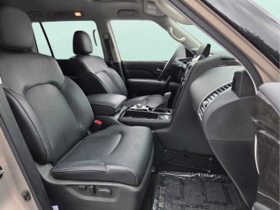 2023 INFINITI QX80 LUXE