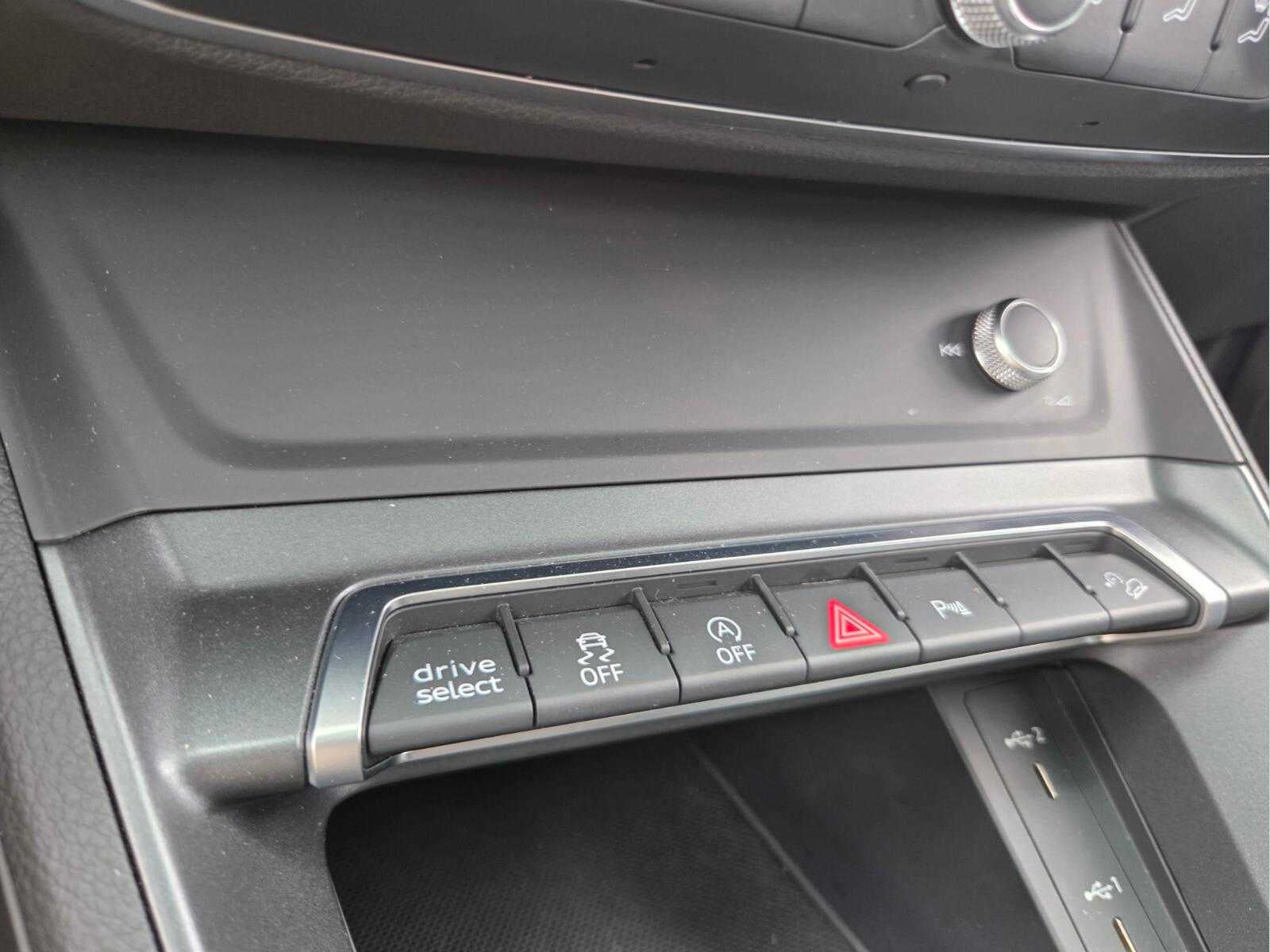 2022 Audi Q3 S line Premium Plus