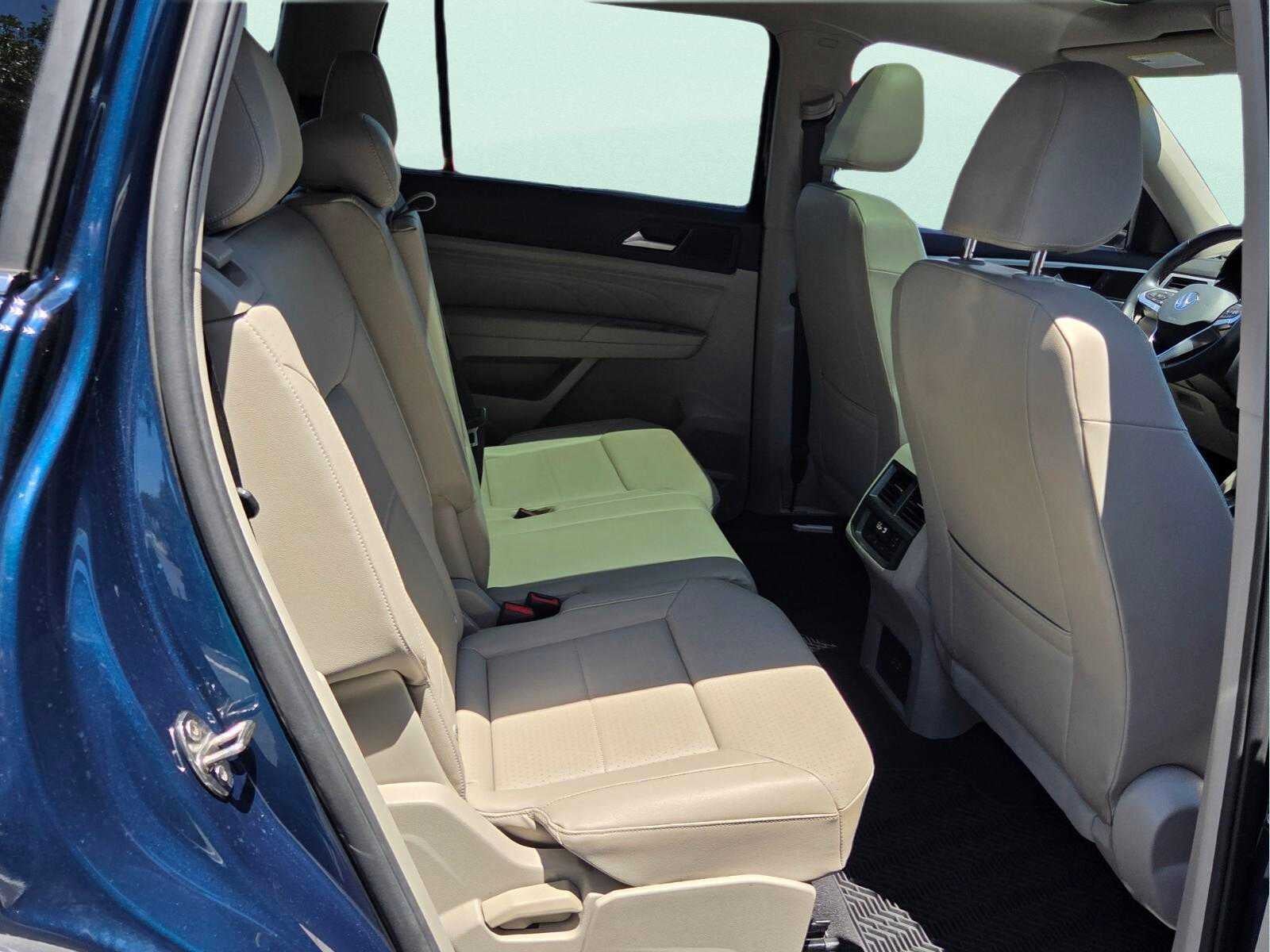 2023 Volkswagen Atlas 3.6L V6 SE w/Technology