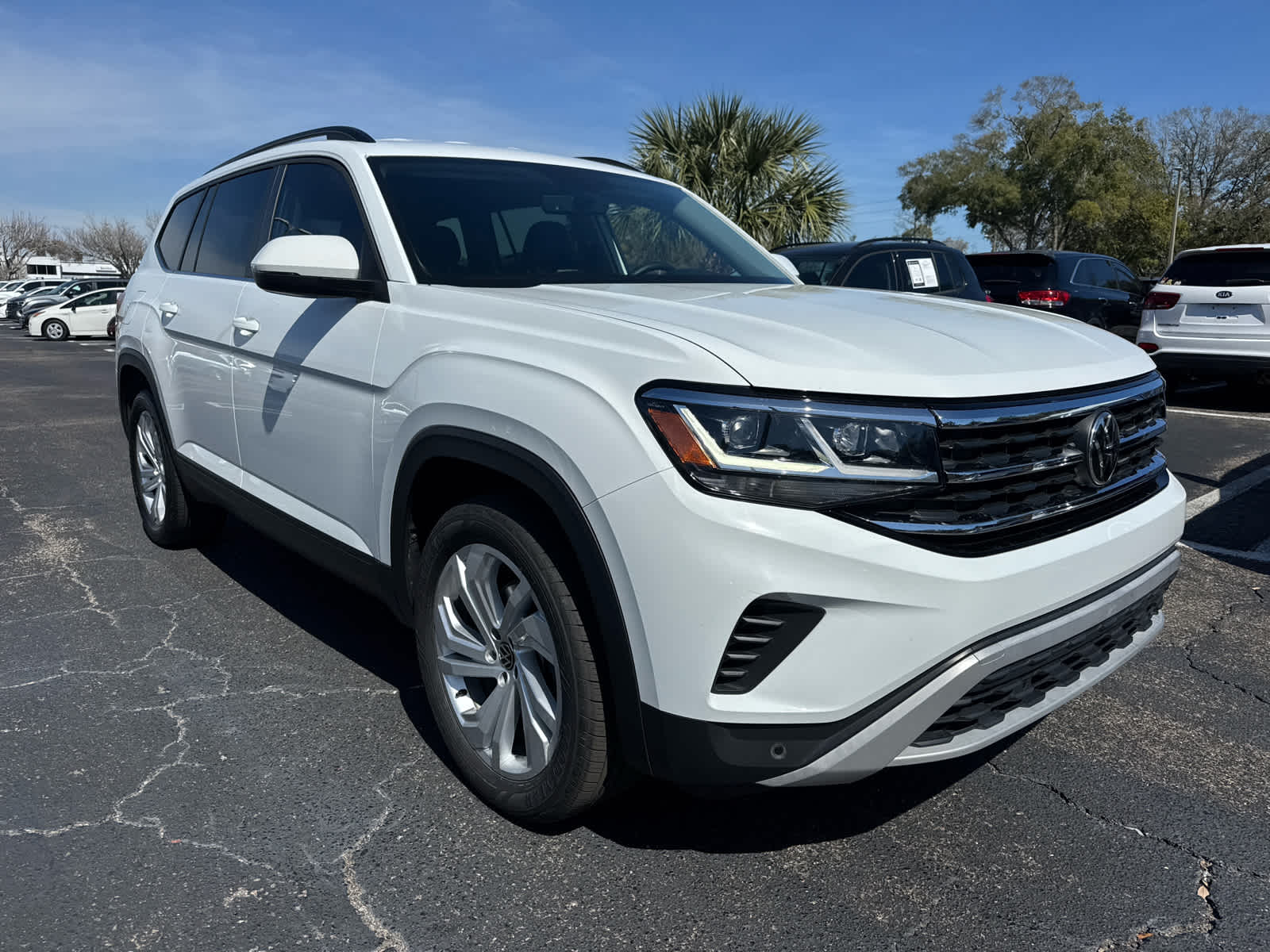 2023 Volkswagen Atlas SE w/Tech