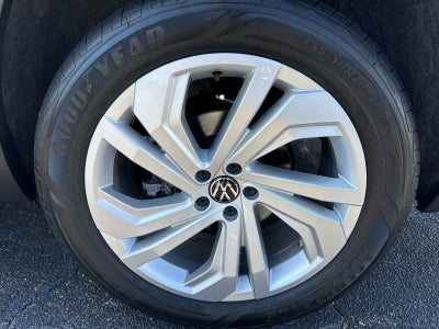 2023 Volkswagen Atlas 2.0T SE w/Technology
