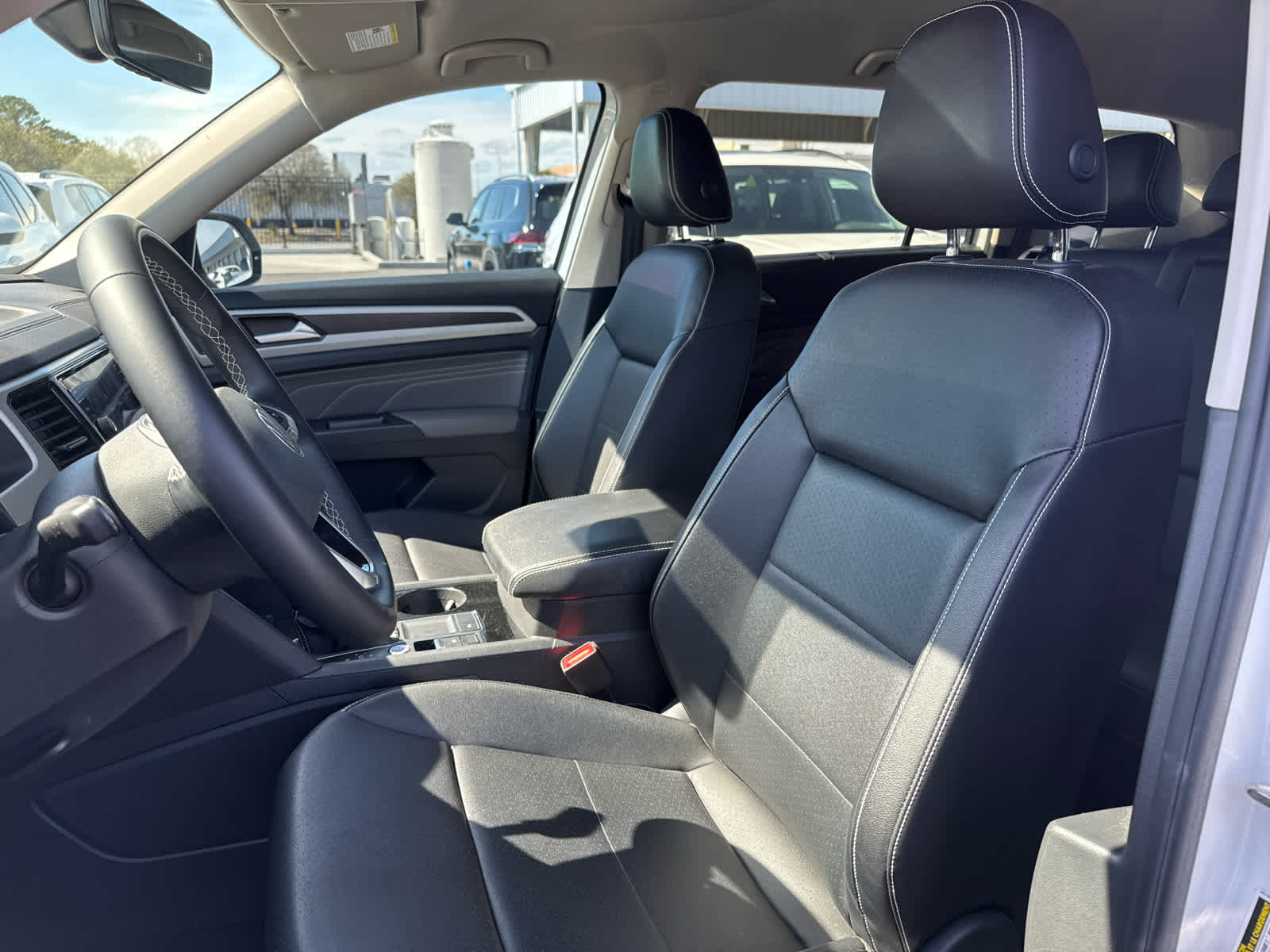 2023 Volkswagen Atlas 2.0T SE w/Technology