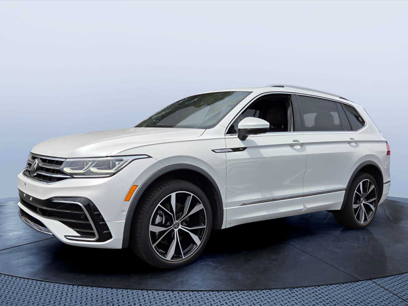 2024 Volkswagen Tiguan SEL R-Line