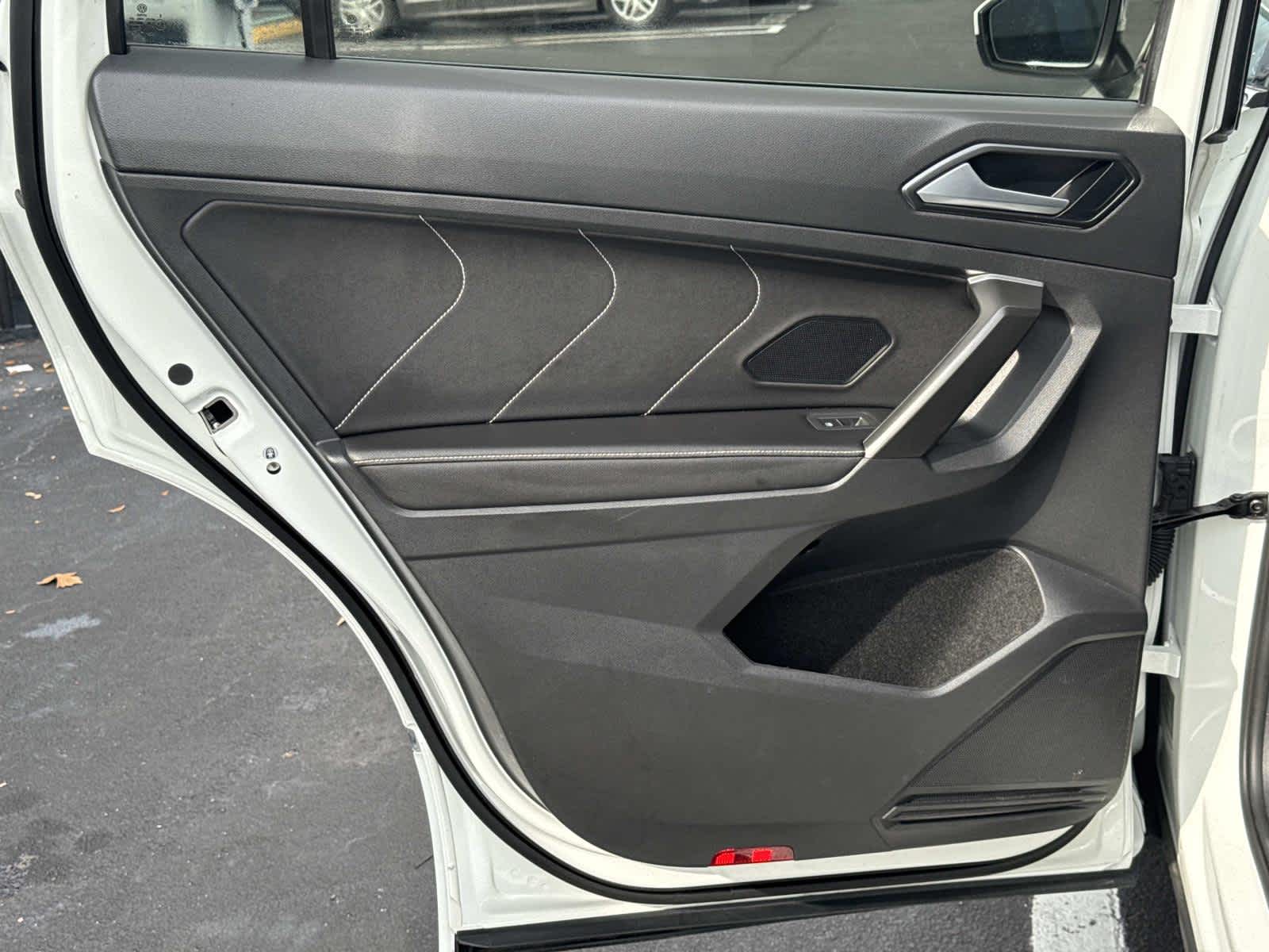 2023 Volkswagen Tiguan SEL R-Line