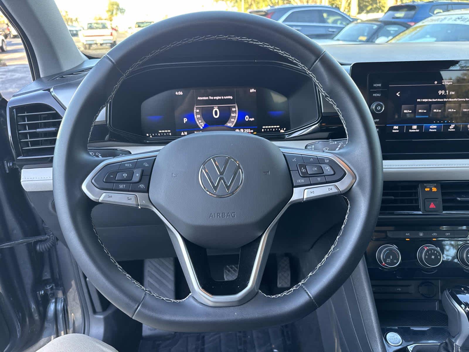 2025 Volkswagen Taos S