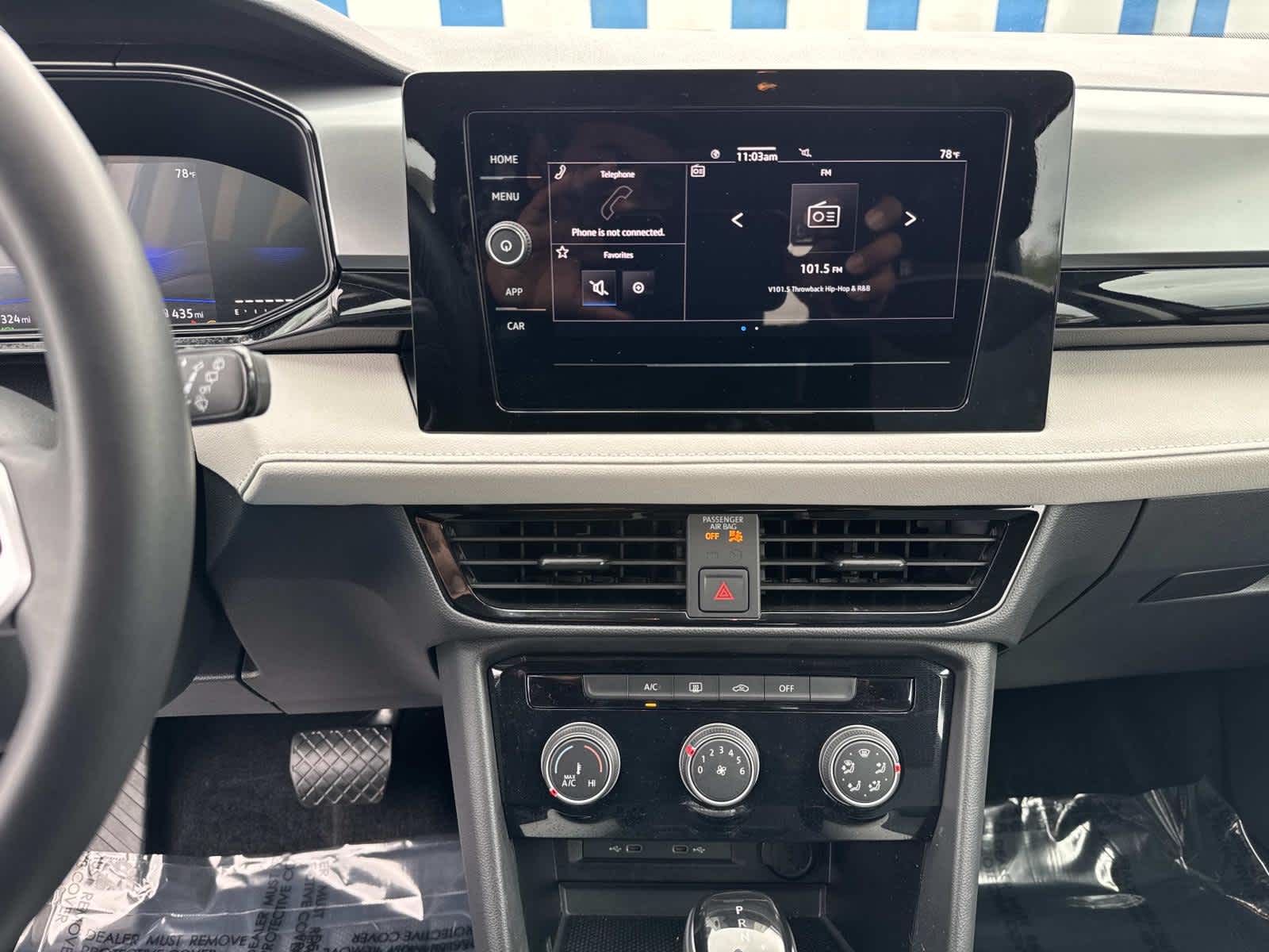 2025 Volkswagen Taos S