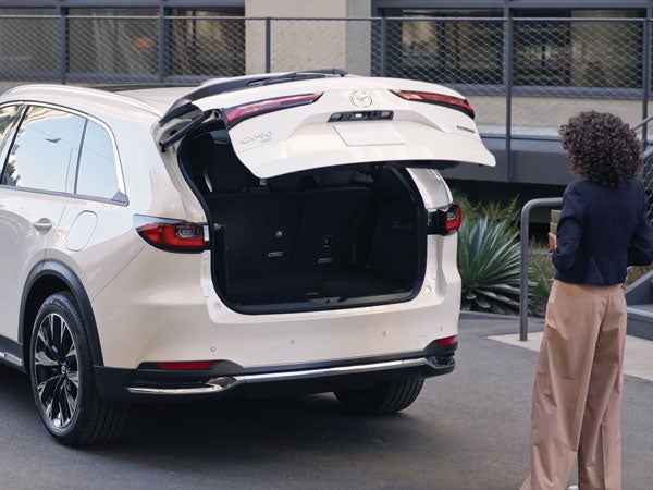 Tom Bush Mazda in Jacksonville FL